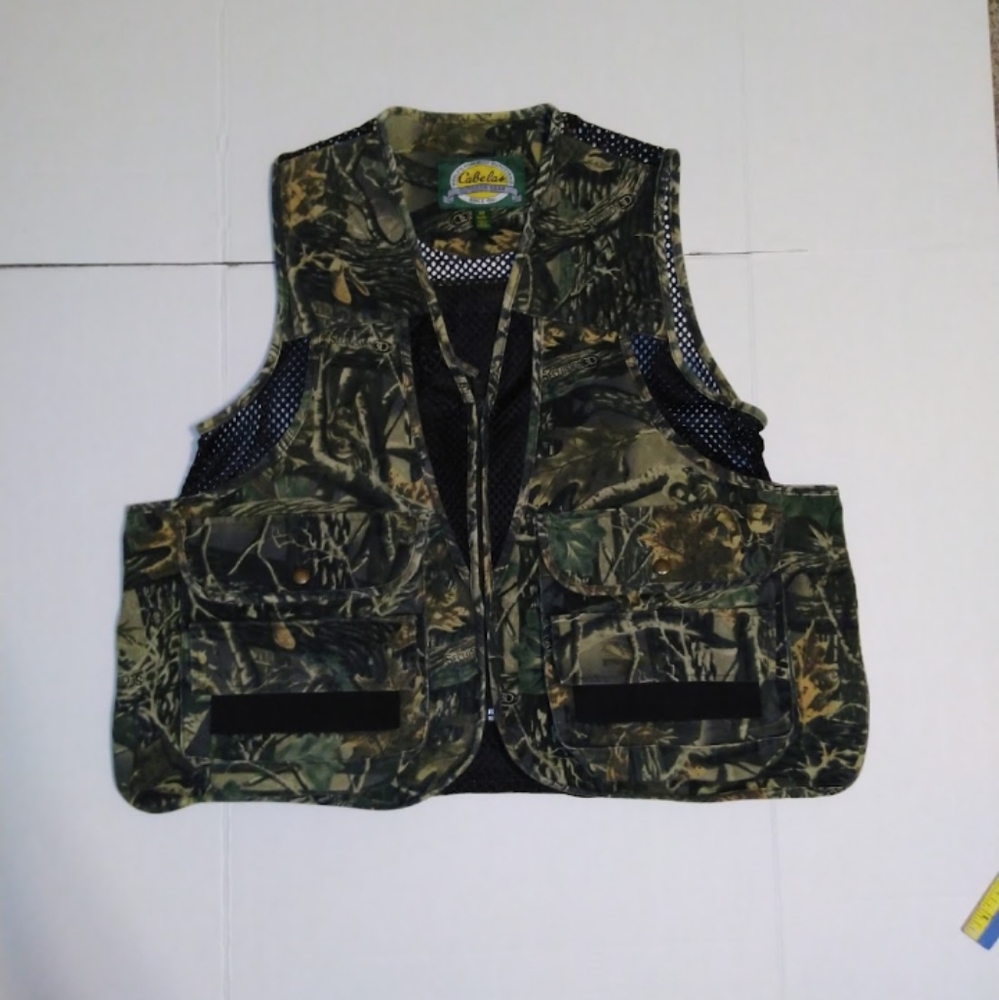 Cabela's Mans hunting vest size S
